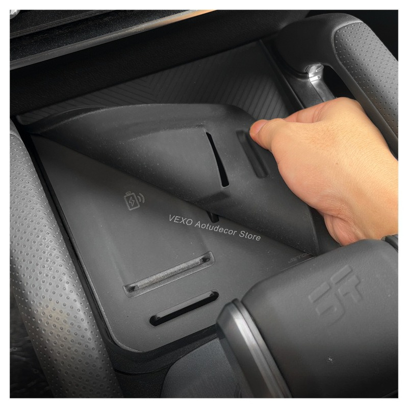 For Chery Jetour Traveler 2026 - огляд і ціна Wireless Charging Pad
