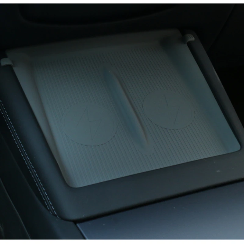 For Tesla Model Y Juniper 2025 - огляд і ціна Wireless Charging Pad